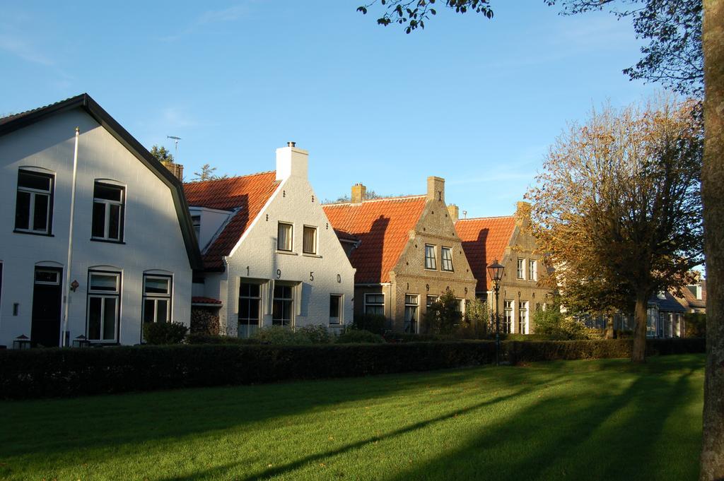 Hotel Graaf Bernstorff Schiermonnikoog Exteriér fotografie